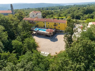 Pool House Klarina