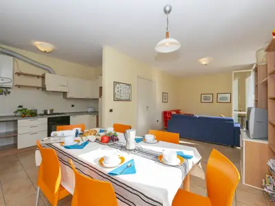 Offene Küche und Wohnbereich