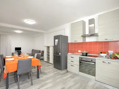 Küche und Essbereich