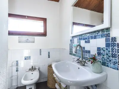 Badezimmer mit Dusche