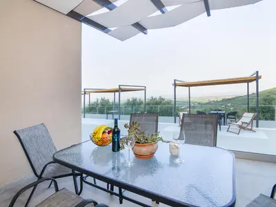 Balkon mit Essbereich