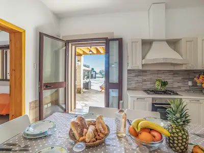 Küche und Essbereich