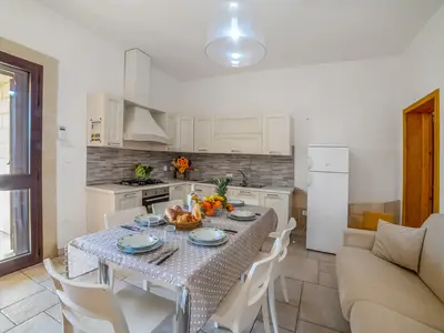 Küche und Essbereich