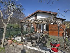 Doppelhaushälfte für 2 Personen (32 m²) in Laveno Mombello