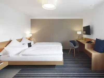 Doppelzimmer für 2 Personen (14 m²) in Abstatt 2/10 Doppelzimmer für 2 Personen (14 m²) in Abstatt 2/10