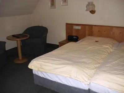 Doppelzimmer für 2 Personen (22 m²) in Abtswind 8/10