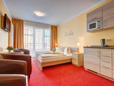 Doppelzimmer für 2 Personen (26 m²) in Ahlbeck 8/10