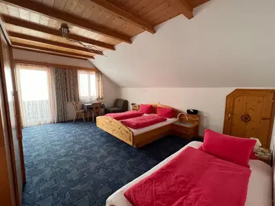 Doppelzimmer für 2 Personen (28 m²) in Assach 10/10