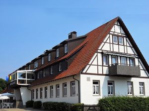 21701825-Doppelzimmer-2-Albstadt-300x225-1