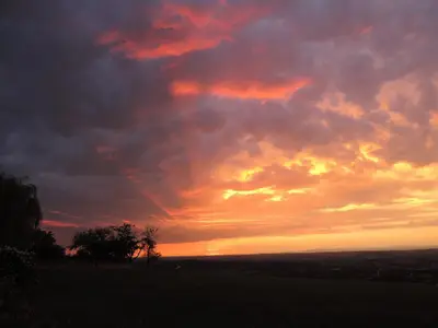 Sonnenuntergang am Landhaus