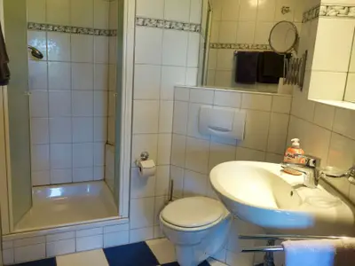 schwalbennest_bad_quer