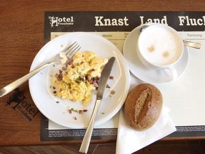 Frühstück KnastLandFlucht