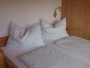 23986399-Doppelzimmer-2-Arriach-300x225-2