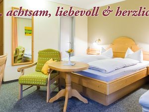 23568943-Doppelzimmer-4-Aschau im Chiemgau-300x225-3