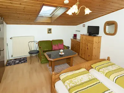 Doppelzimmer Dusche/WC und TV