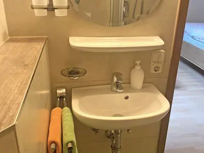 Doppelzimmer Dusche/WC und TV