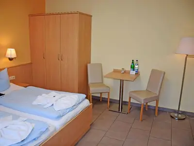 Doppelzimmer für 2 Personen (20 m²) in Baabe 9/10
