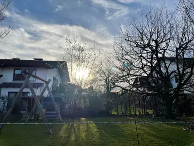Garten mit Schaukel