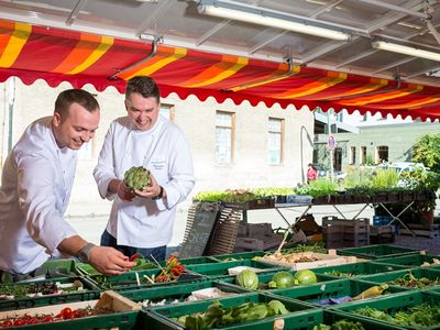 gekocht wird mit frischen Zutaten