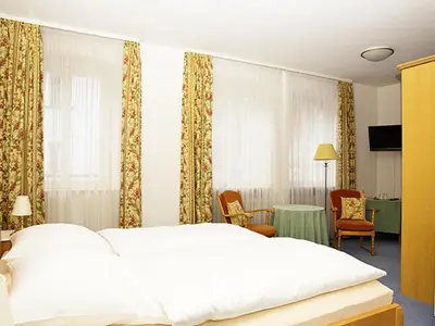 Doppelzimmer für 2 Personen in Bad Berneck 5/6