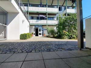 15220547-Doppelzimmer-2-Bad Endorf-300x225-1