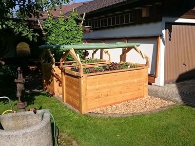 Hochbeet im Garten