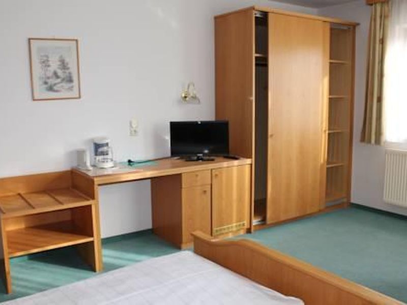 19392397-Doppelzimmer-2-Bad Füssing-800x600-1