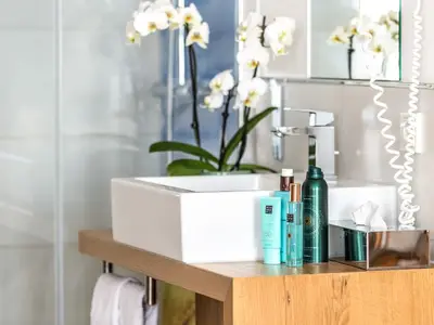 DZ - Dusche Detail.jpeg