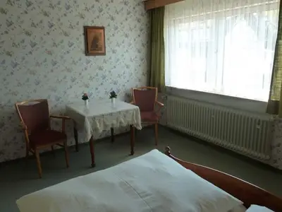 Doppelzimmer für 2 Personen (21 m²) in Bad König 8/10