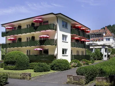 Hausansicht Kurparkstraße Hausansicht Kurparkstraße