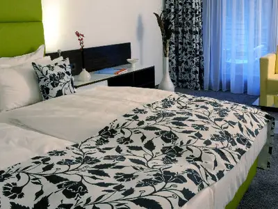 Doppelzimmer für 3 Personen (25 m²) in Bad Orb 3/3