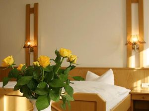 15224796-Doppelzimmer-2-Bad Reichenhall-300x225-5