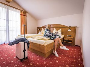 15224919-Doppelzimmer-2-Bad Reichenhall-300x225-1