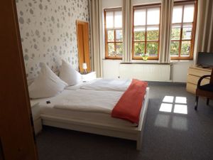 19135160-Doppelzimmer-2-Bad Sachsa-300x225-1