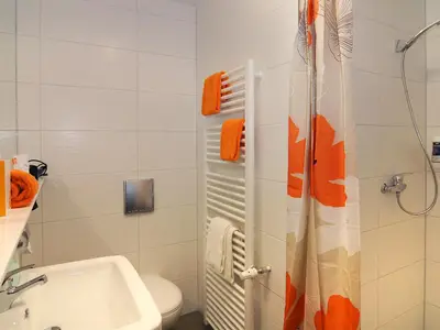 Bad Doppelzimmer