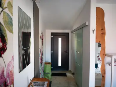 Photo, INSIDE, OUTSIDE