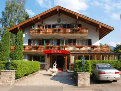 Doppelzimmer für 4 Personen (37 m²) in Bad Wiessee 1/10