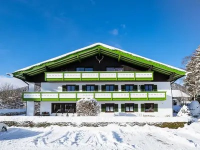 Doppelzimmer für 2 Personen (25 m²) in Bad Wiessee 1/10