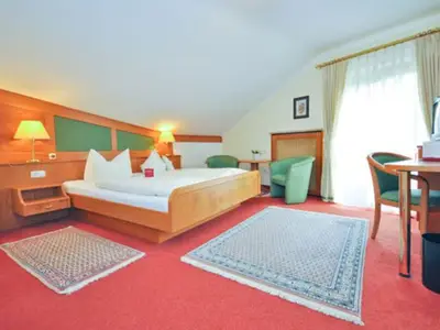 Doppelzimmer für 3 Personen (27 m²) in Bad Wiessee 9/10