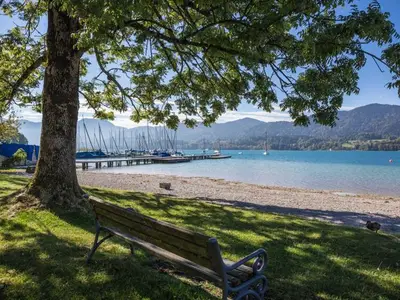Doppelzimmer für 3 Personen (20 m²) in Bad Wiessee 8/10