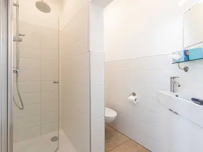 Doppelzimmer für 2 Personen (12 m²) in Bad Wildungen 5/9