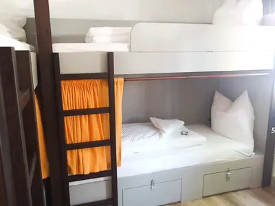 Etagenbett Schlafsaal