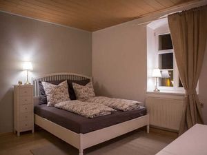 21738511-Doppelzimmer-3-Bautzen-300x225-4