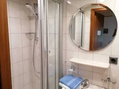 Doppelzimmer für 2 Personen (14 m²) in Bayrischzell 9/10