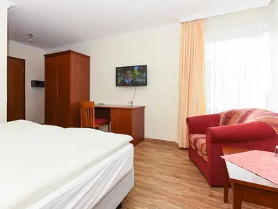 Doppelzimmer für 2 Personen (18 m²) in Bensersiel 8/10