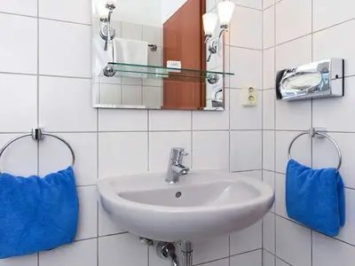 Doppelzimmer für 2 Personen (16 m²) in Bensersiel 10/10