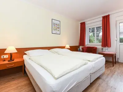 Doppelzimmer für 2 Personen (18 m²) in Bensersiel 5/10