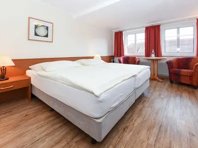 Doppelzimmer für 2 Personen (18 m²) in Bensersiel 5/10