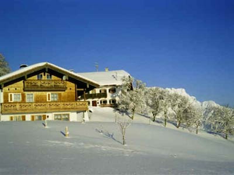 23307676-Doppelzimmer-2-Berchtesgaden-800x600-2