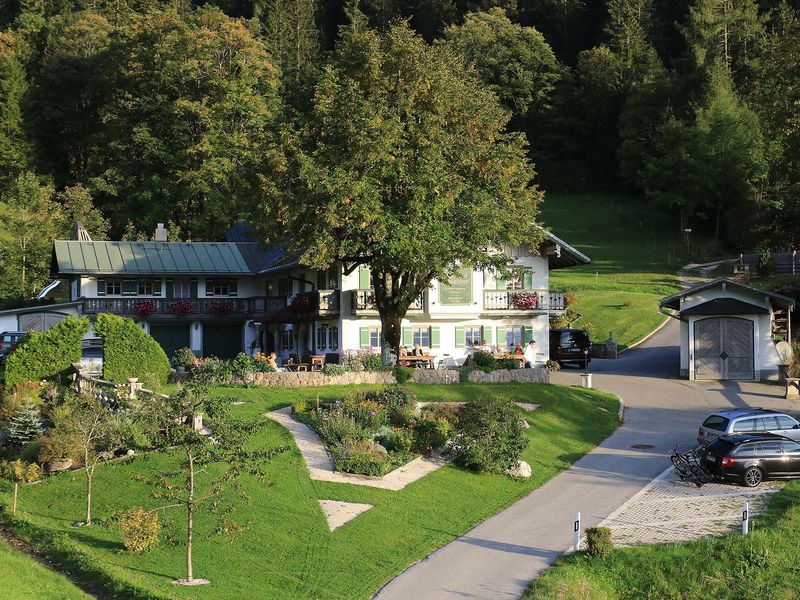 23307737-Doppelzimmer-3-Berchtesgaden-800x600-0